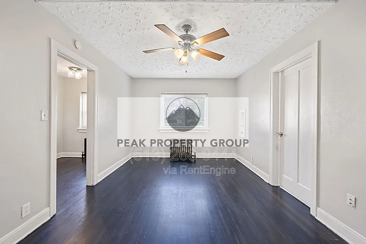 Building Photo - 4300 Erie Ave #4