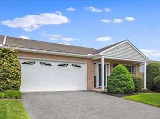 723 Fir Spring Dr, Waynesboro, PA 17268