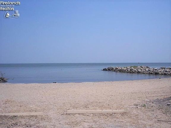 5th image of 41 N Schooner Point Dr