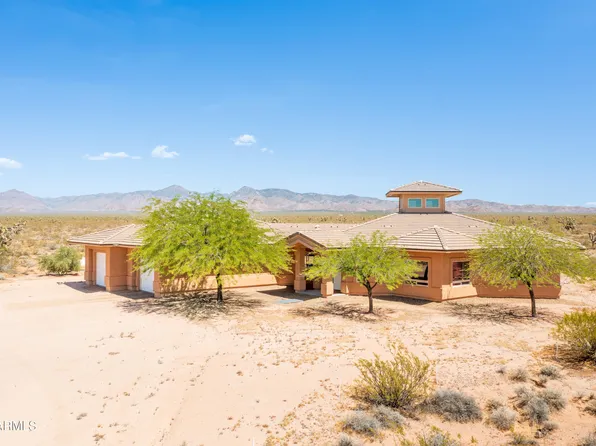 4267 E Juniper Drive, Yucca, AZ 86438