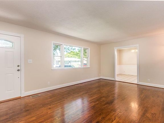 3rd image of 1115 Lendel Ln