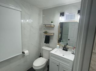 423 Redmond Ave, Oakhurst, NJ 07755