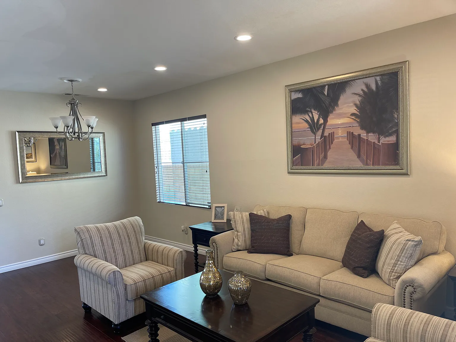 4 bed, 2.5 bath, 2117 sqft, $3,500 — Photo 3