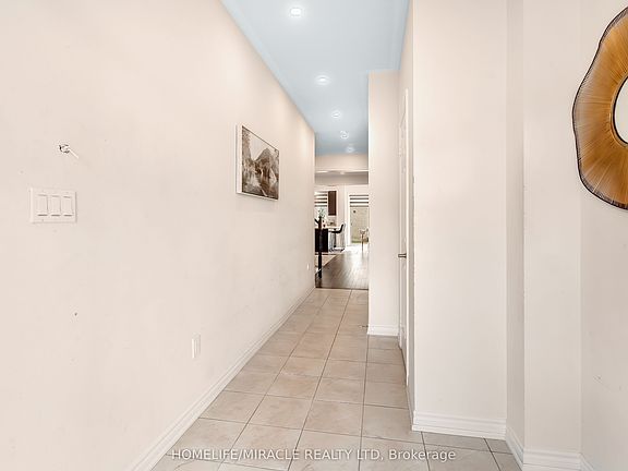 4th image of 52 Tundra Rd