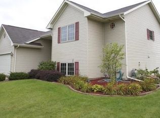 517 Poachers Cir, Belvidere, IL 61008