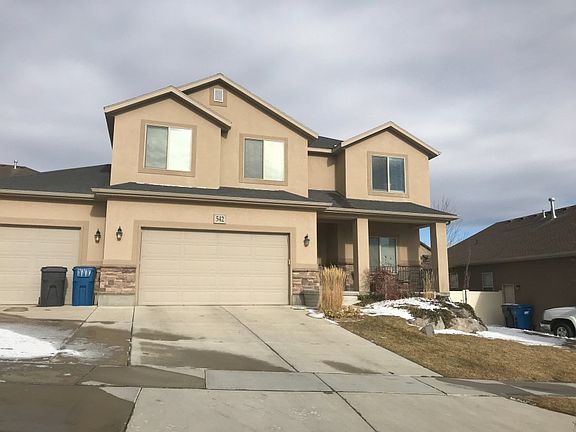 3rd image of 542 W Pumpkin Patch Dr