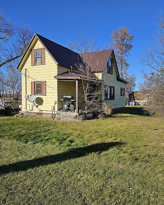 1st image of 302 Vance Ave N