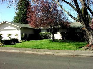 2611 Brookside Dr, Medford, OR