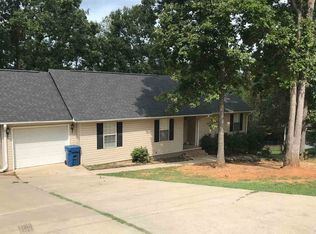 432 Becky Allen Cir, Rainbow City, AL 35906