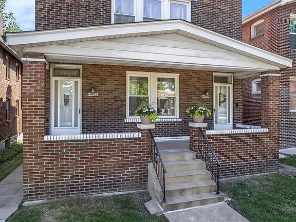 3rd image of 4932 Loughborough Ave