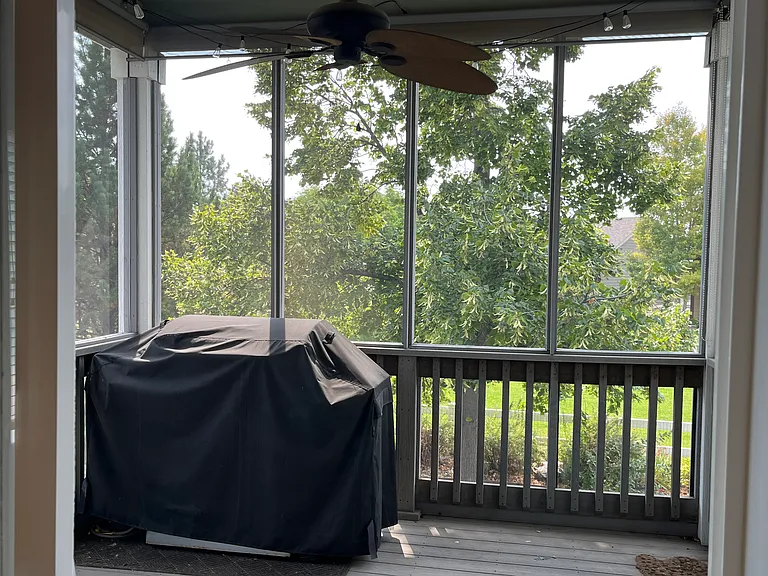 Screened in Porch