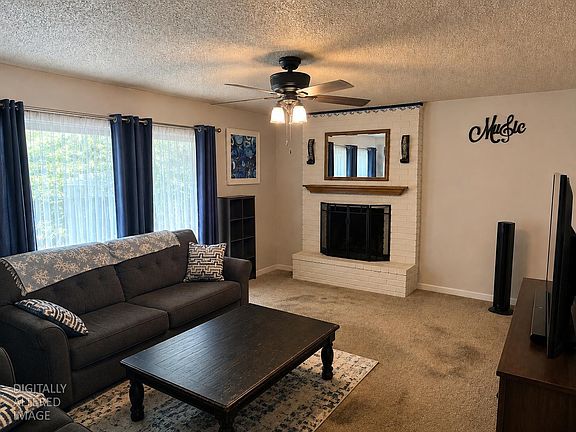 5th image of 4472 Denby Ln