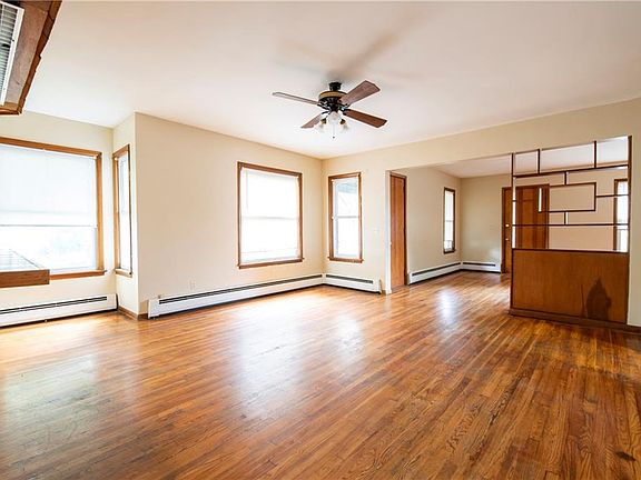 4th image of 106 W Bayard St