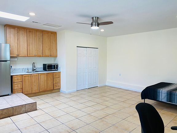4th image of 8694 Kendor Dr #B