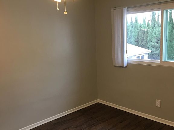 3rd image of 912 E La Palma Dr APT 6