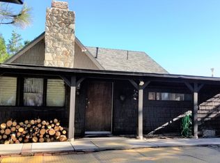 956 Playground Dr, Crestline, CA 92325