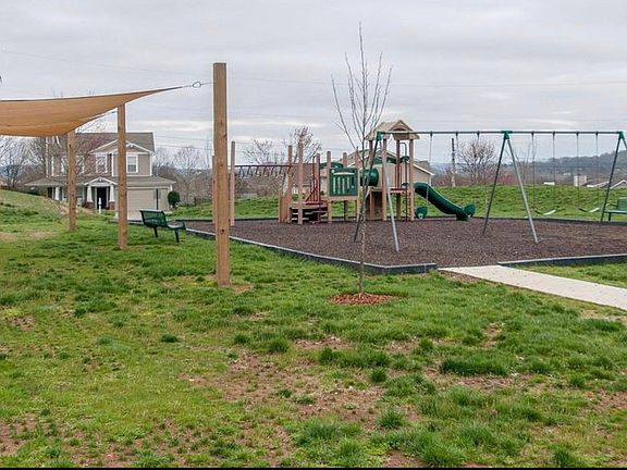 5th image of 4020 Stonybrook Dr