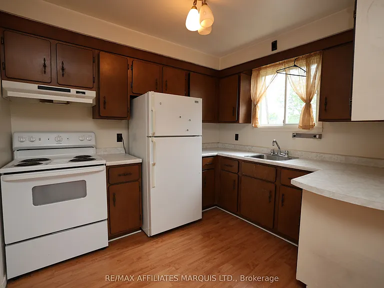 15 Main St #2B — Photo 5