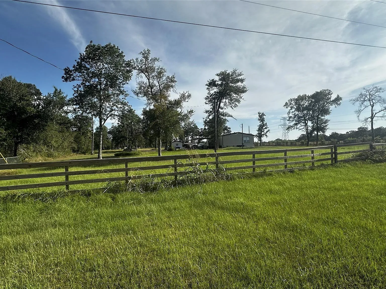 3 bed, 2.0 bath, 1536 sqft, $1,250 — Photo 3