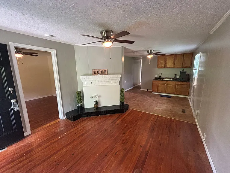 322 Garfield St — Photo 1