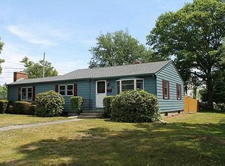 30 Melrose Ave, Jamestown, RI 02835