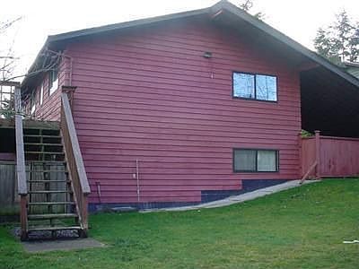 2nd image of 14204 NE 72nd St