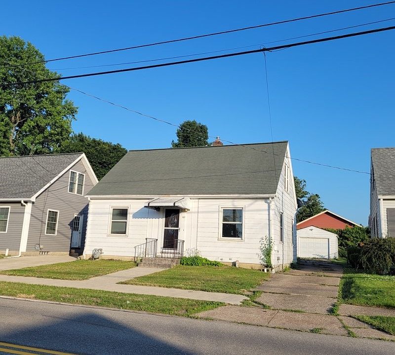 1st image of 1437 W 32nd St