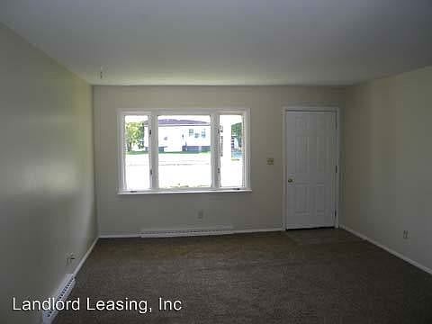 2nd image of 1916 W 21st St