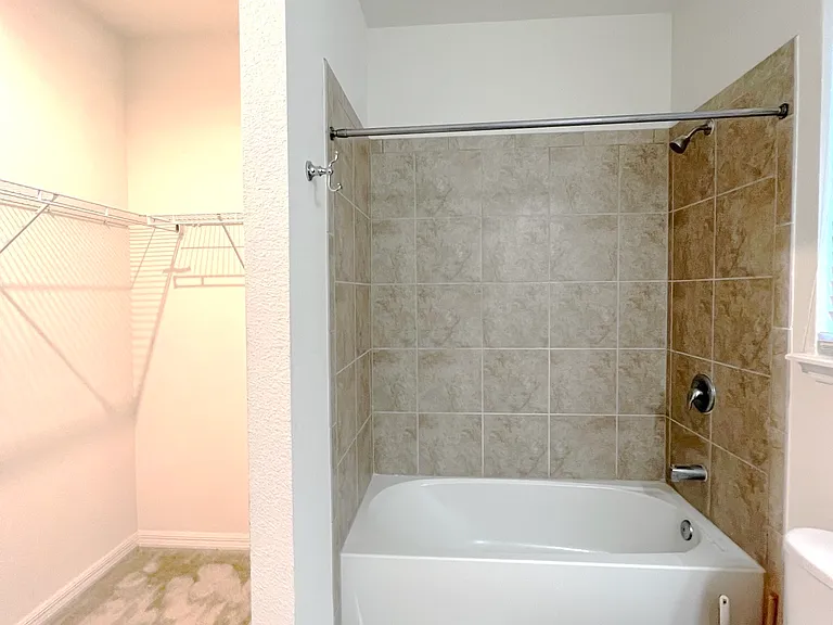 12645 Salomon Cove Dr #12645_GUEST — Photo 6