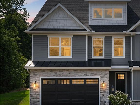 2nd image of 102 Bartlett Ln