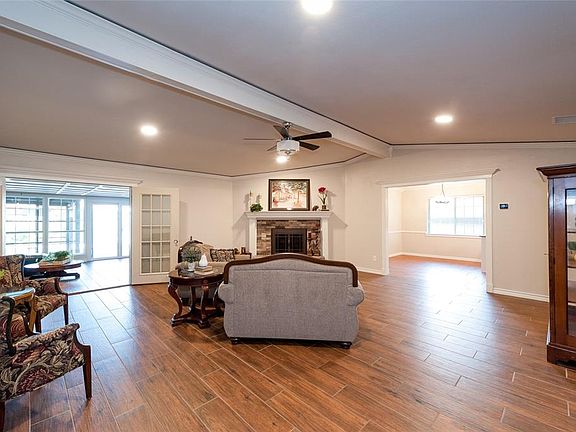 2nd image of 1344 San Antone Ln