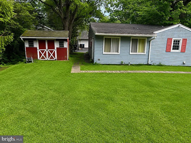 1705 Illingsworth St — Photo 3