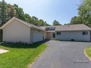 2904 140th Ave, Dorr, MI 49323