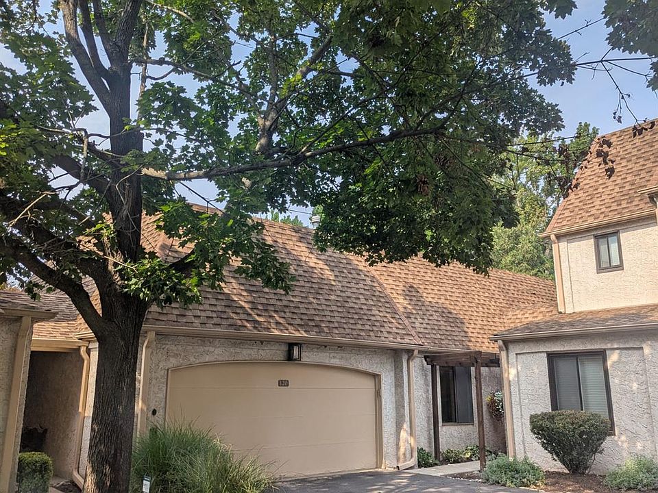 1st image of 120 Park Gate Dr