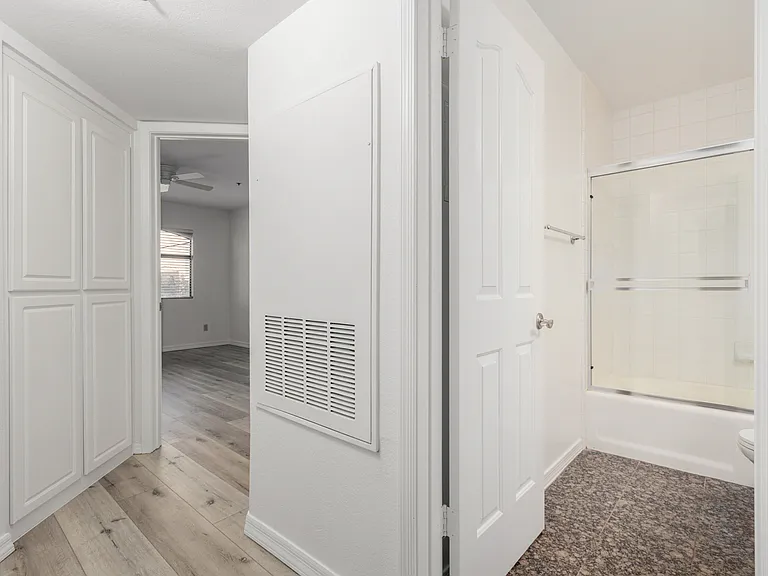 5104 N 32nd St #225 — Photo 22