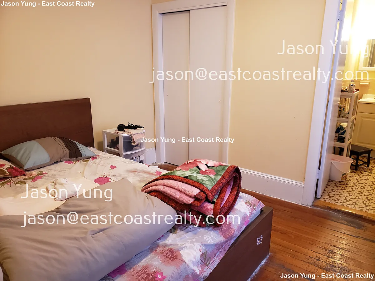 Building Photo - 1455 Beacon St #43