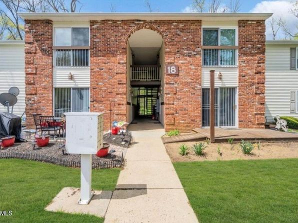 18-6 Augusta Ct