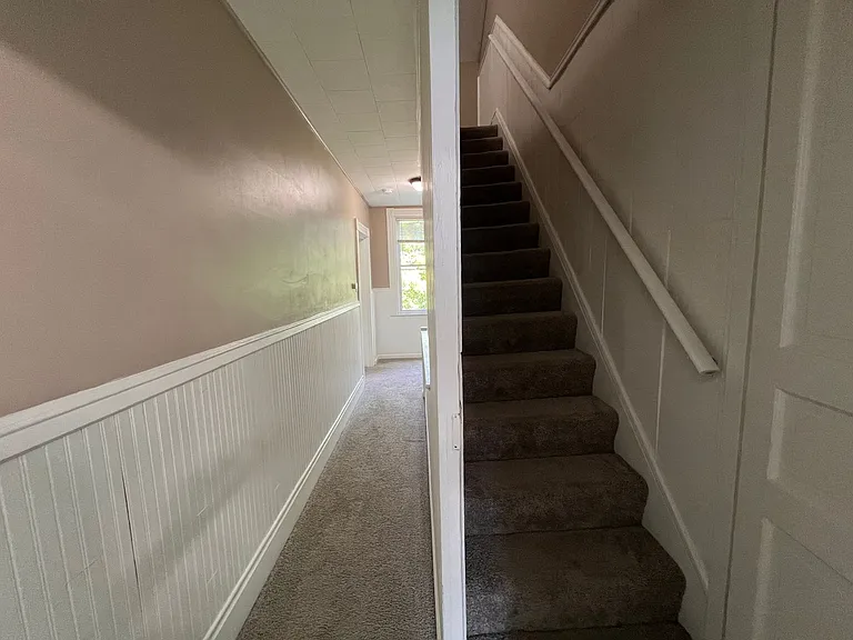1104 Brabec St — Photo 24