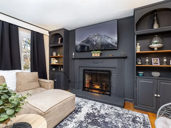 160 Fair St, Bristol, CT 06010