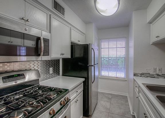 4th image of 1240 Barton Hills Dr APT 117