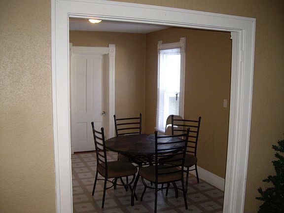 3rd image of 1319 Kinzy St