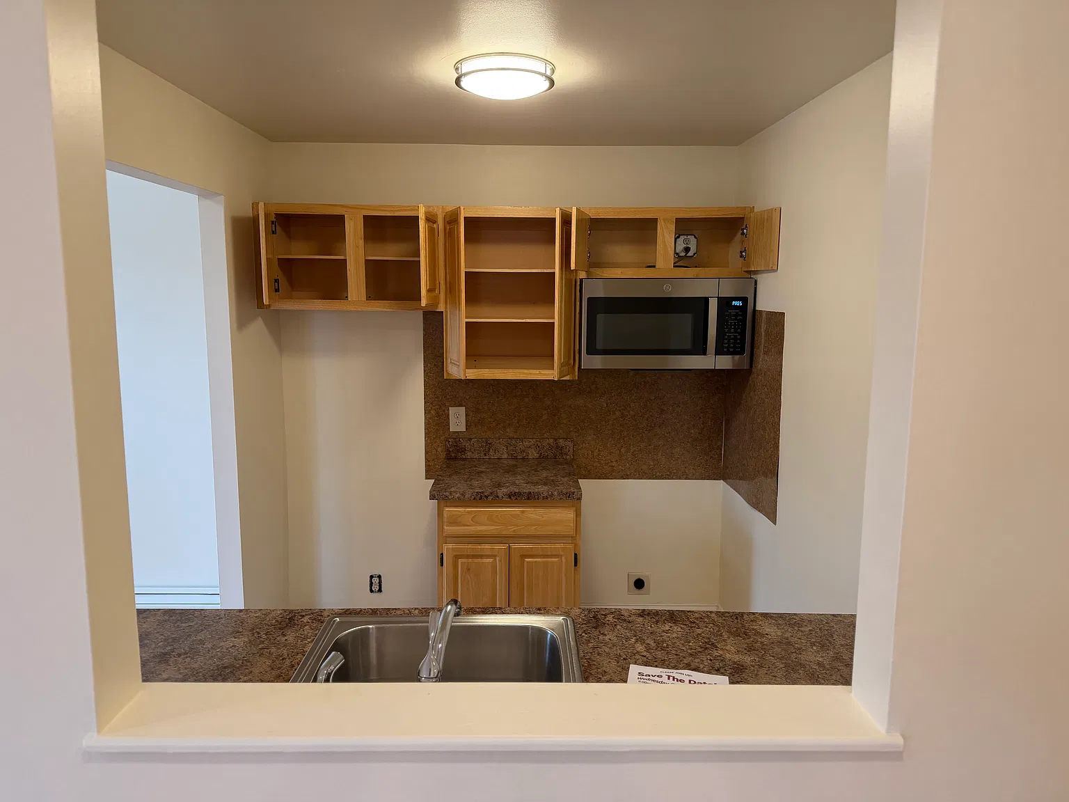 586 Massachusetts Avenue — Photo 3