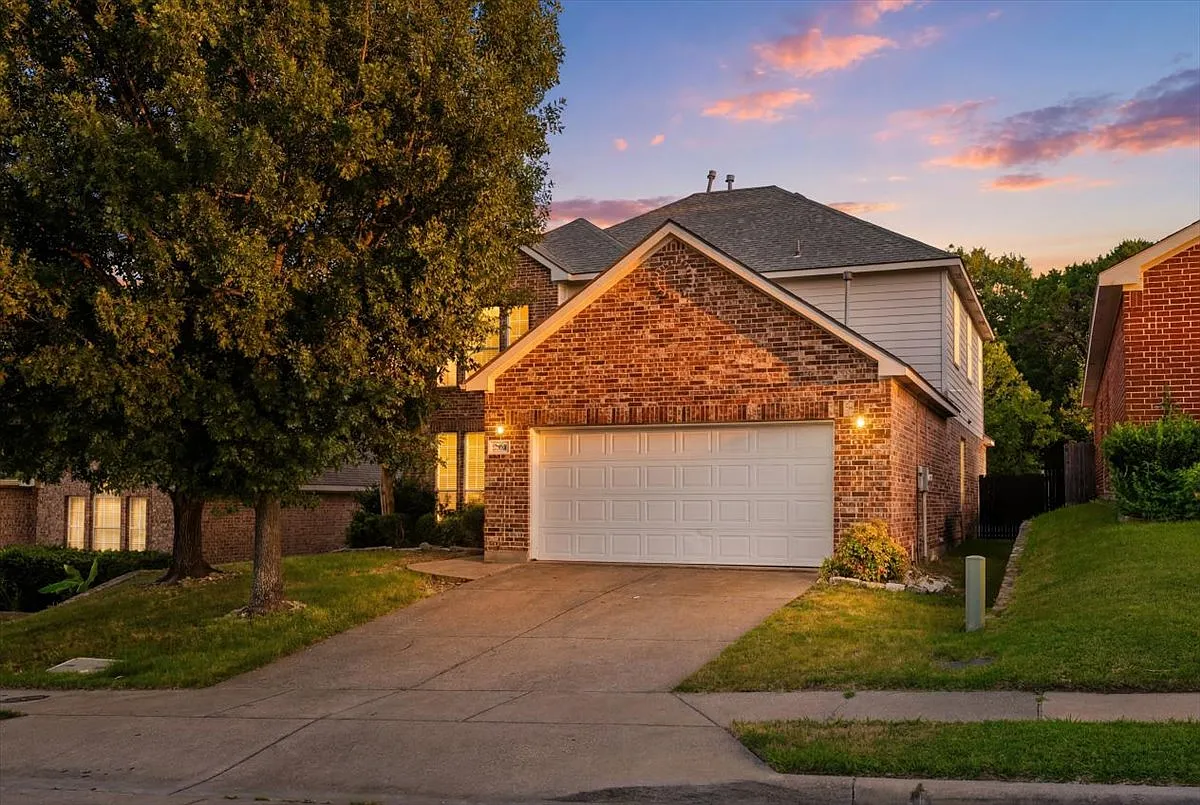 4 bed, 2553 sqft, $2,650 — Photo 1