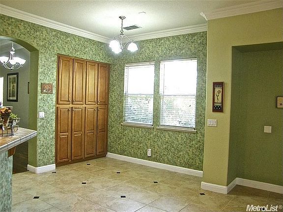 5th image of 2198 Palomino Ct