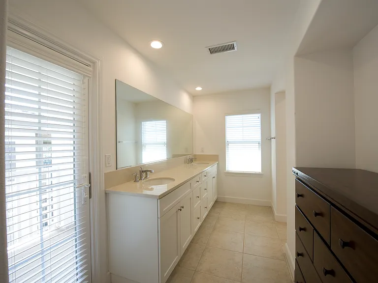 7889 Whimbrel Ln — Photo 14