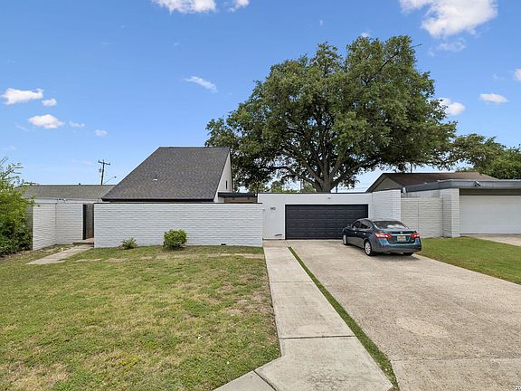 4th image of 4110 BAY OAKS DR