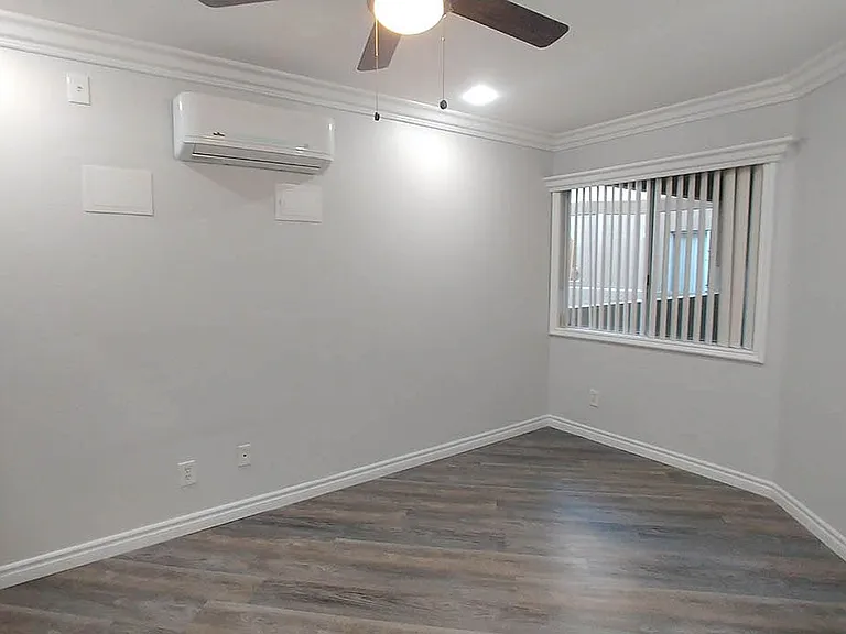 Village Beesan Condos — Photo 39