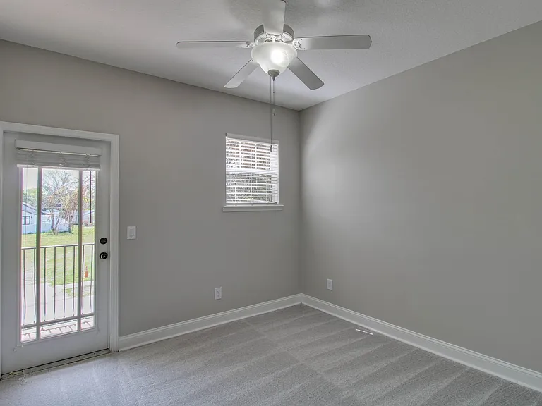 1761 Indiana Ave #F — Photo 15