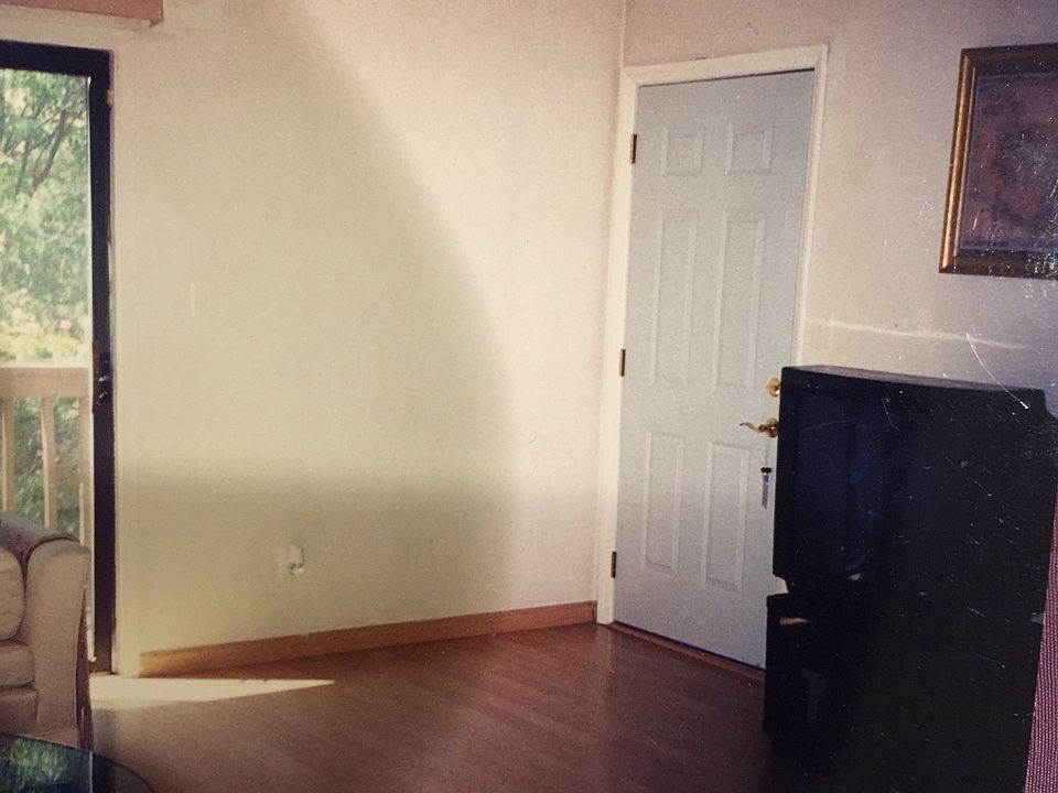 2nd image of 165-107 Essex Ave