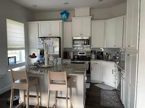 3rd image of 13201 Cormack Ln